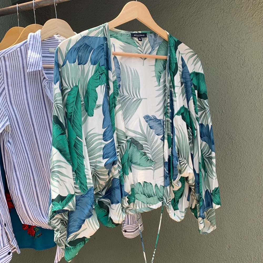 William B. Tropical Open Cover Top